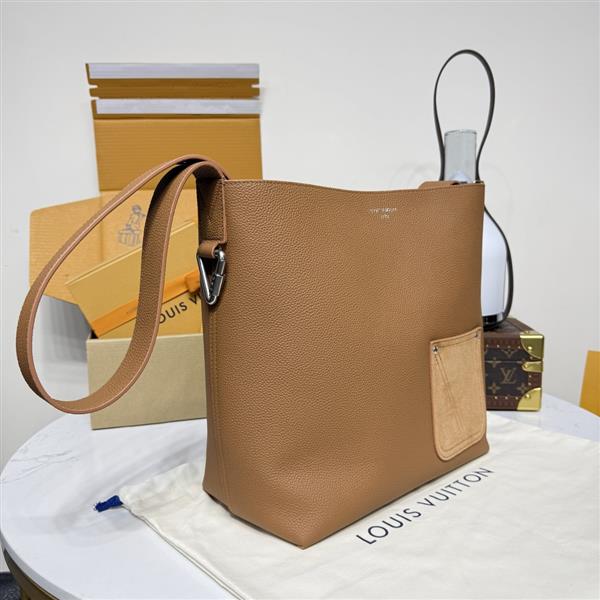 2026120181651393 270